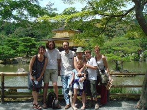 Devant le Kinkakuji a Kyoto, Japon