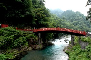 Le pont sacré Shinkyo à Nikko au Japon