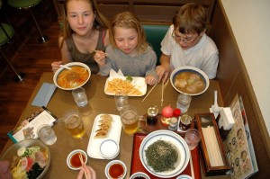 Dîner chez Hachiban Ramen à Kanazawa, Japon